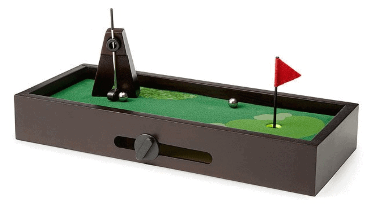 An Amazing Desktop golf on the white background. 
