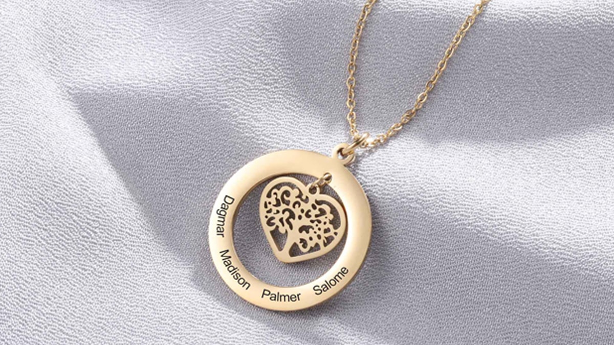 a golden family tree necklace 