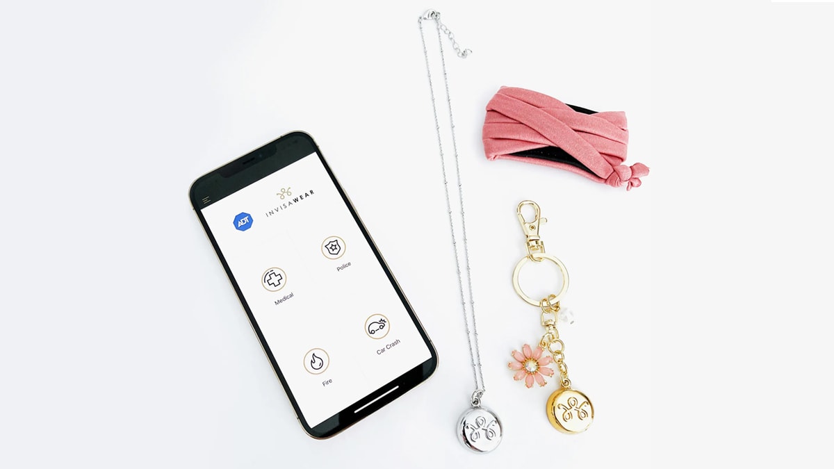 Some items that are related to women safety devices, there is a necklace a keychain and a rubber band. It is one of the graduation gift ideas for sister.