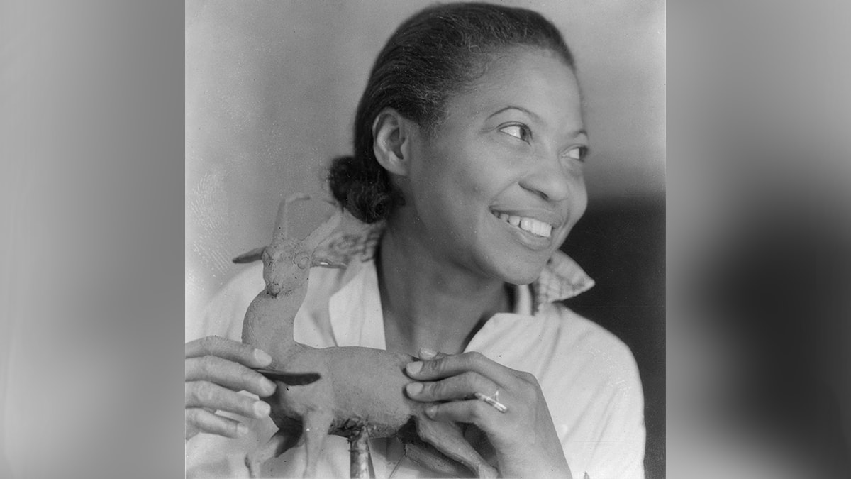 Harlem renaissance woman painter Augusta Savage