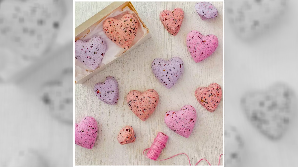 DIY bath bombs as mother's day gift ideas.