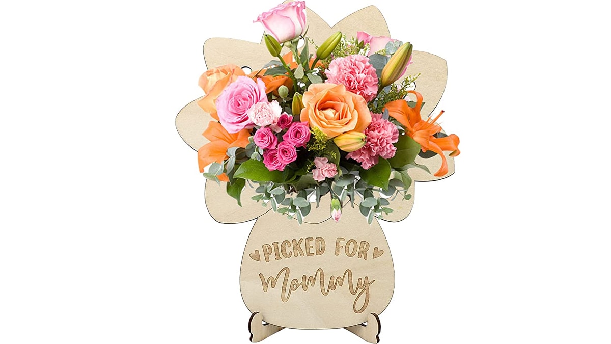 Customized Flower Set For Mommy as a mother's day gift.