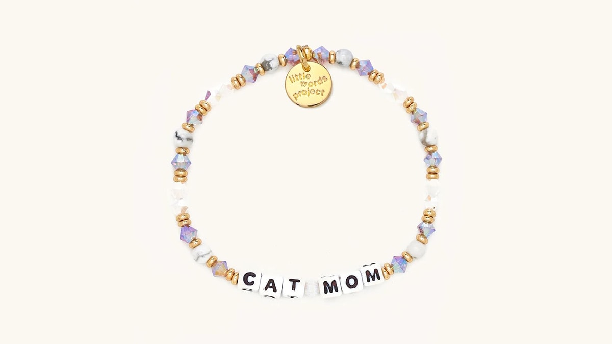 A cat mom bracelet in a white background. 