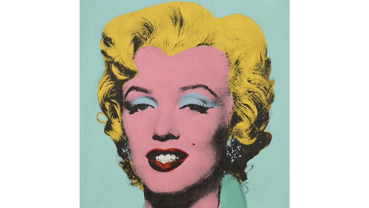 Shot Sage Blue Marilyn painting is one of the most expensive paintings in the world.