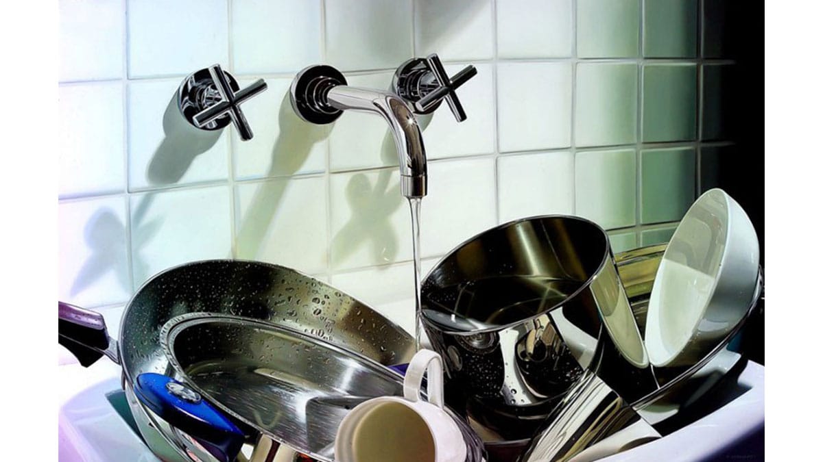 Washing dishes picture by Roberto Bernardi