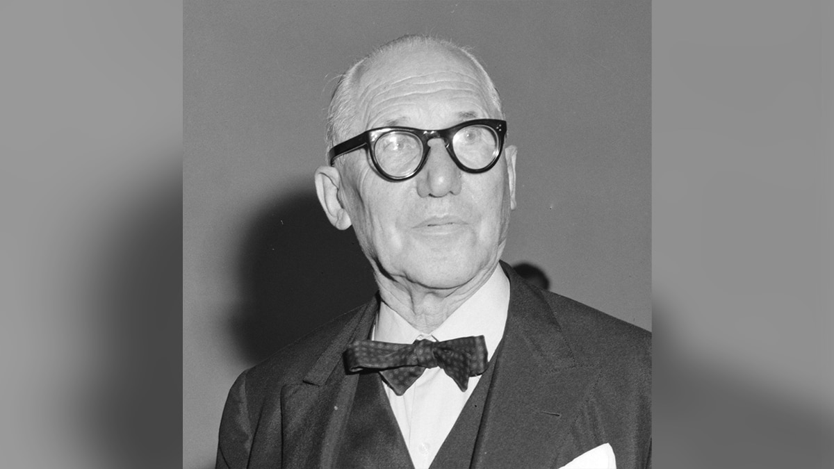 One of the famous art deco artists Le Corbusier
