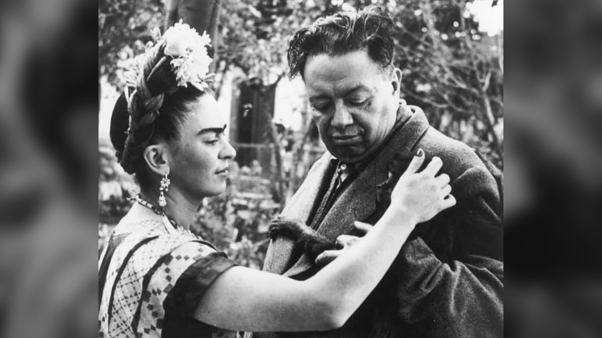 Picture of Frida Kahlo with her husband Diego Rivera