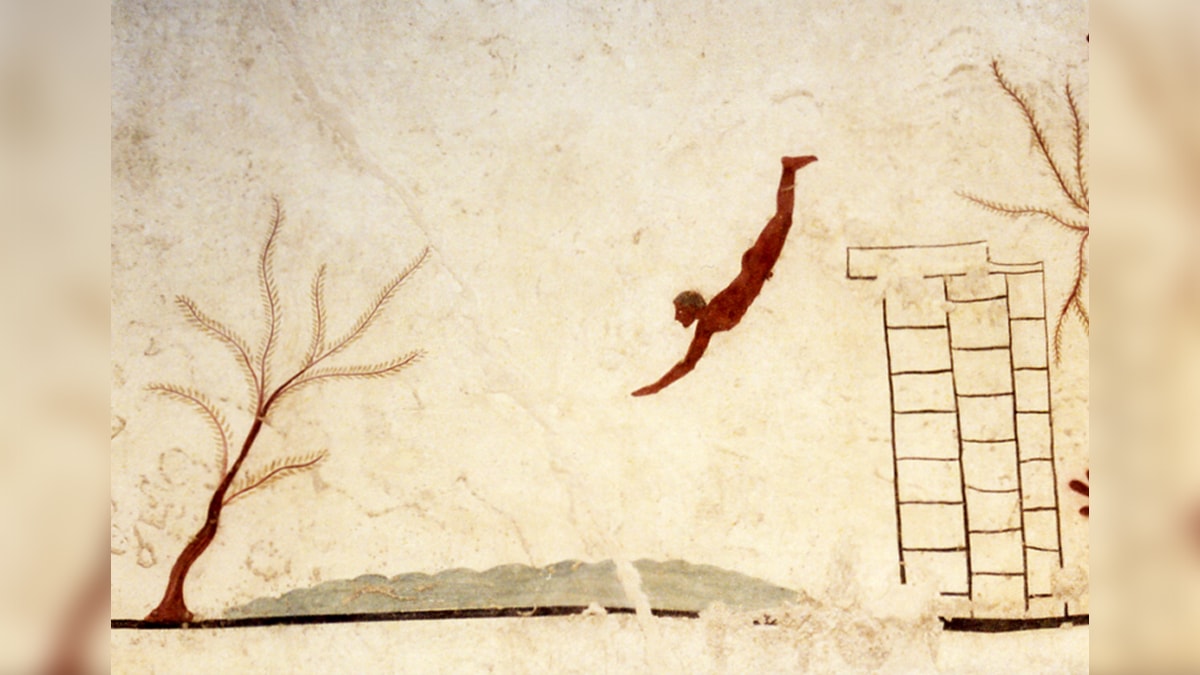 famous fresco painting The Tomb of the Diver 