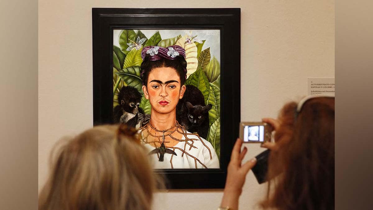 The Thorn Necklace and Hummingbird painting in the museum.