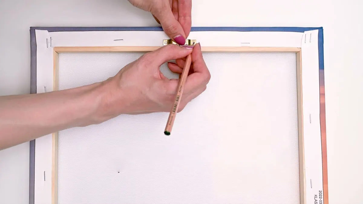 How To Hang a Painting? 5 Ways To A Successful Mount