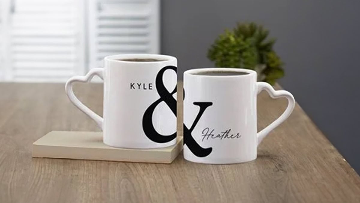 couple coffee mugs