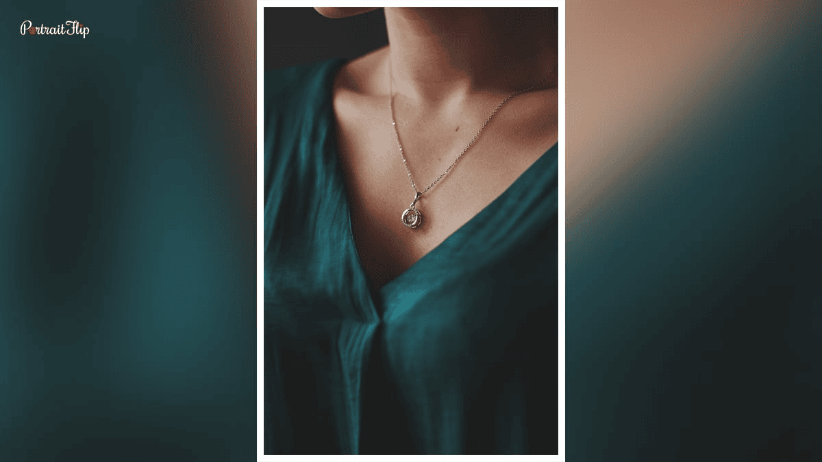 Closeup look of a ech piece